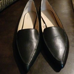 GAP pointed toe loafers